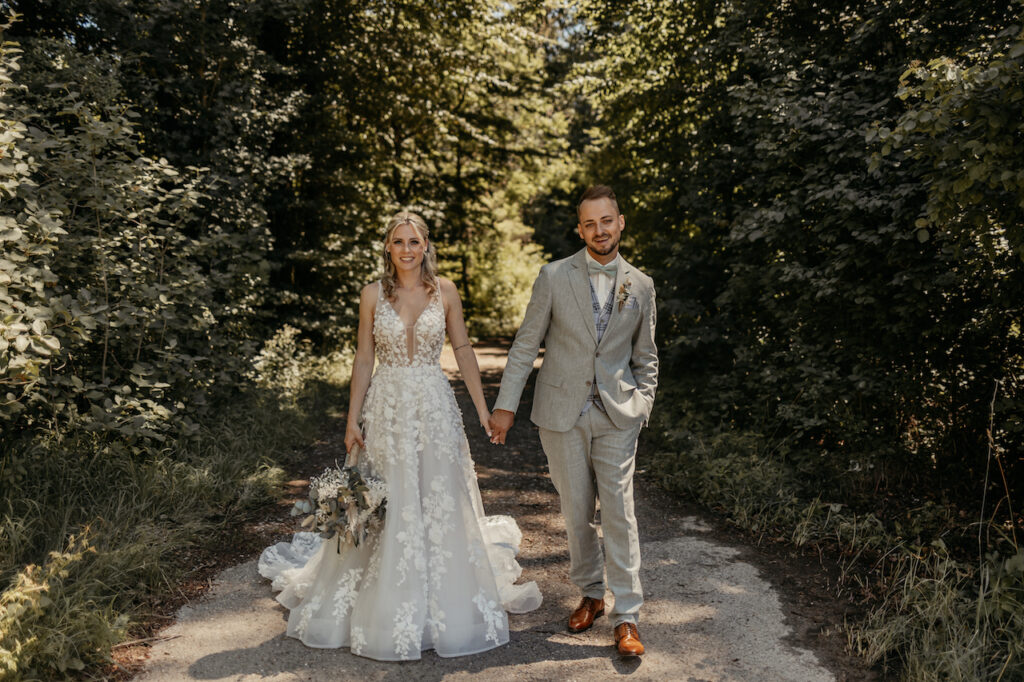 Sarah Walz Fotografie – Vintage Hochzeit in einer Scheune